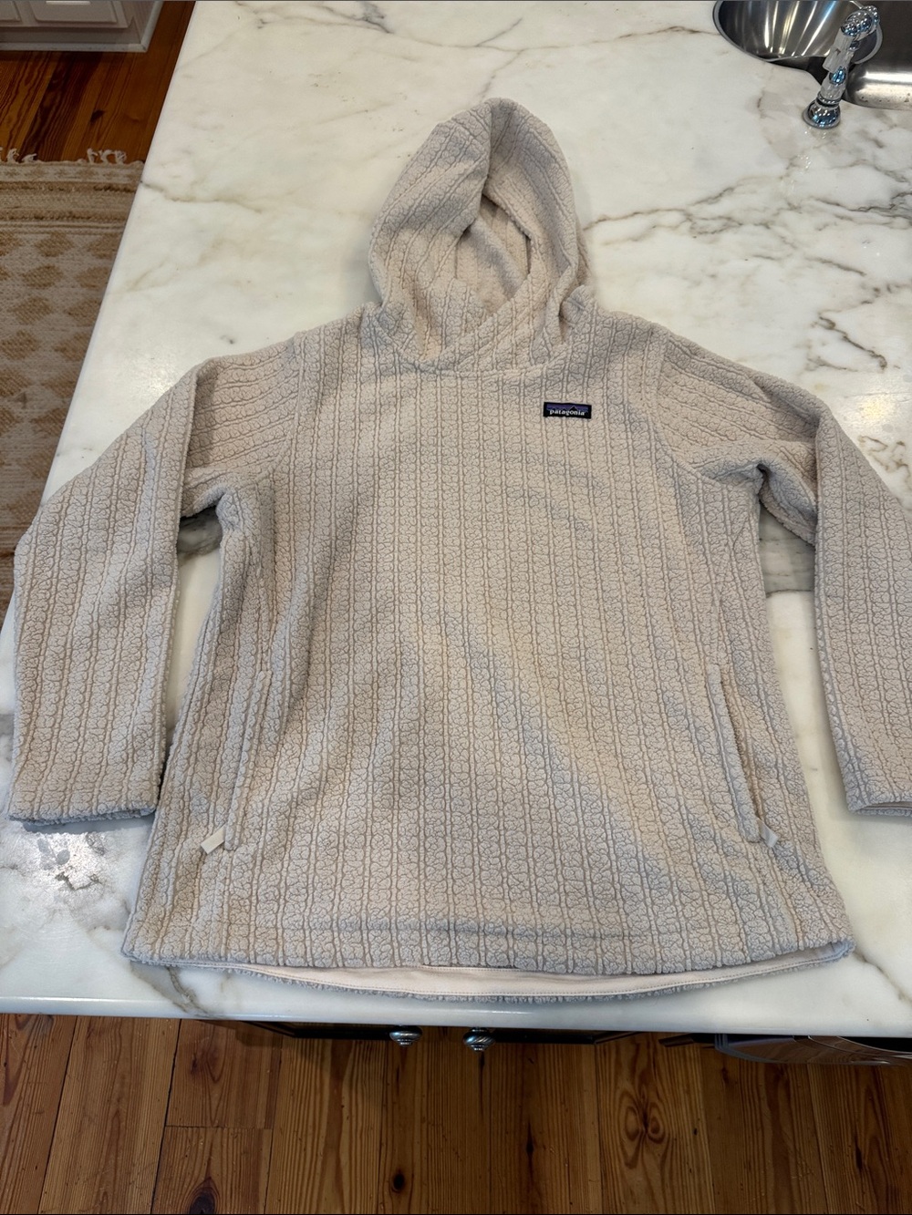 Patagonia Cream Cable-Knit Fleece Hooded Pullover
